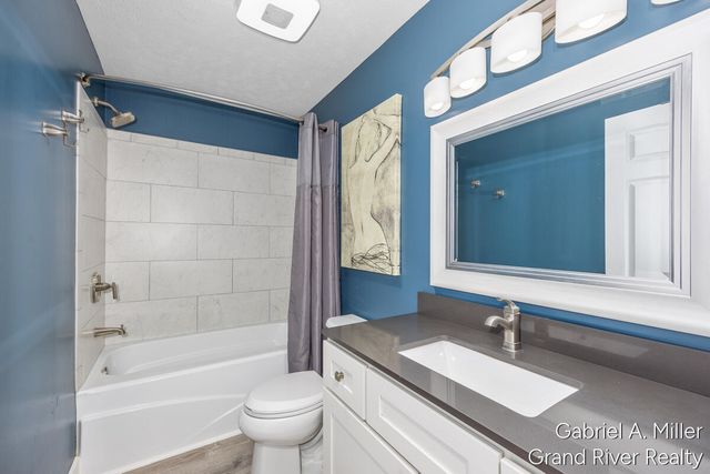 13555 Becker Court Ne, Nelson Twp, MI 49319