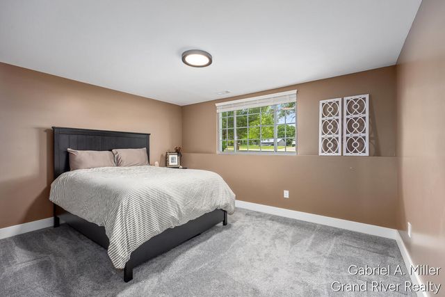13555 Becker Court Ne, Nelson Twp, MI 49319