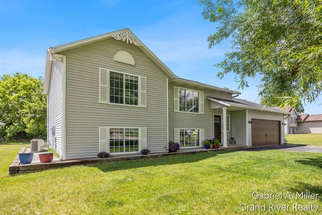 13555 Becker Court Ne, Nelson Twp, MI 49319