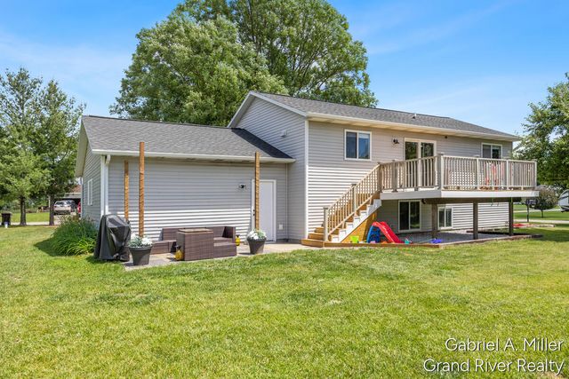 13555 Becker Court Ne, Nelson Twp, MI 49319