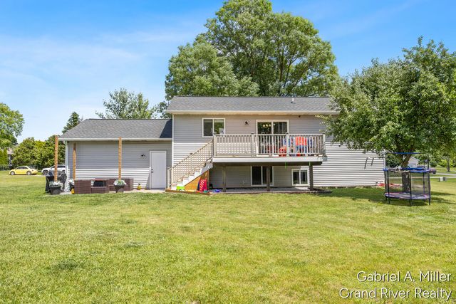 13555 Becker Court Ne, Nelson Twp, MI 49319