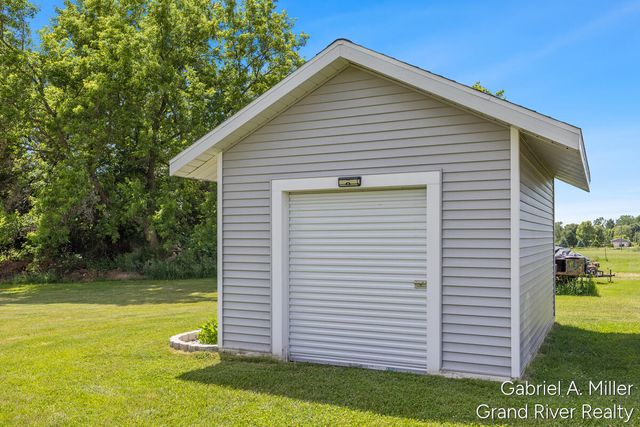 13555 Becker Court Ne, Nelson Twp, MI 49319