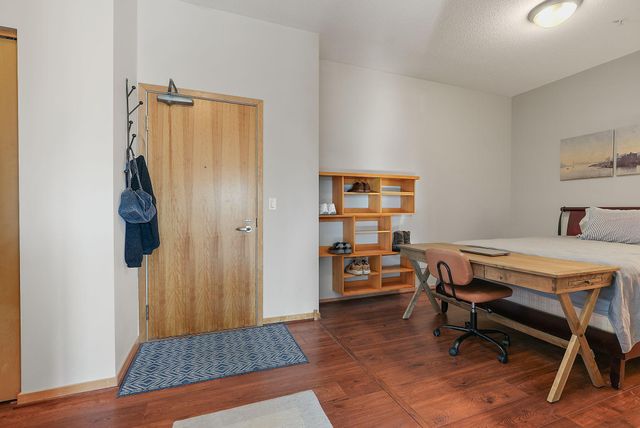 4525 Park Commons Drive 320, Saint Louis Park, MN 55416