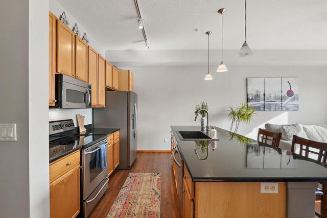 4525 Park Commons Drive 320, Saint Louis Park, MN 55416