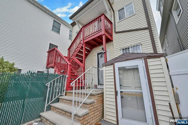 225 Palmer Street, Elizabeth, NJ 07202