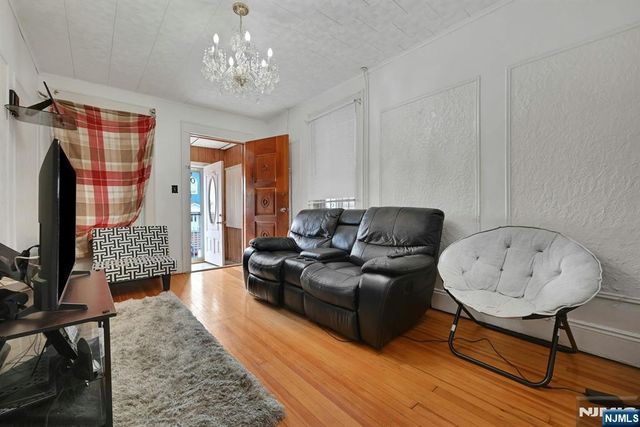 225 Palmer Street, Elizabeth, NJ 07202