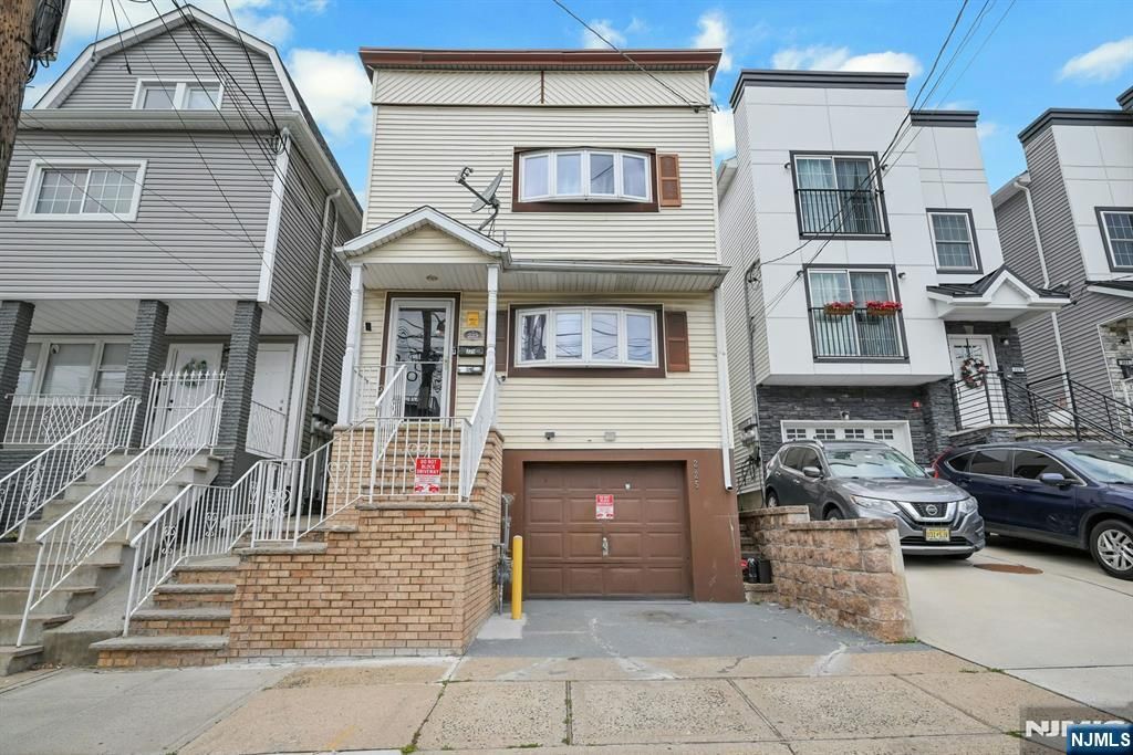 225 Palmer Street, Elizabeth, NJ 07202