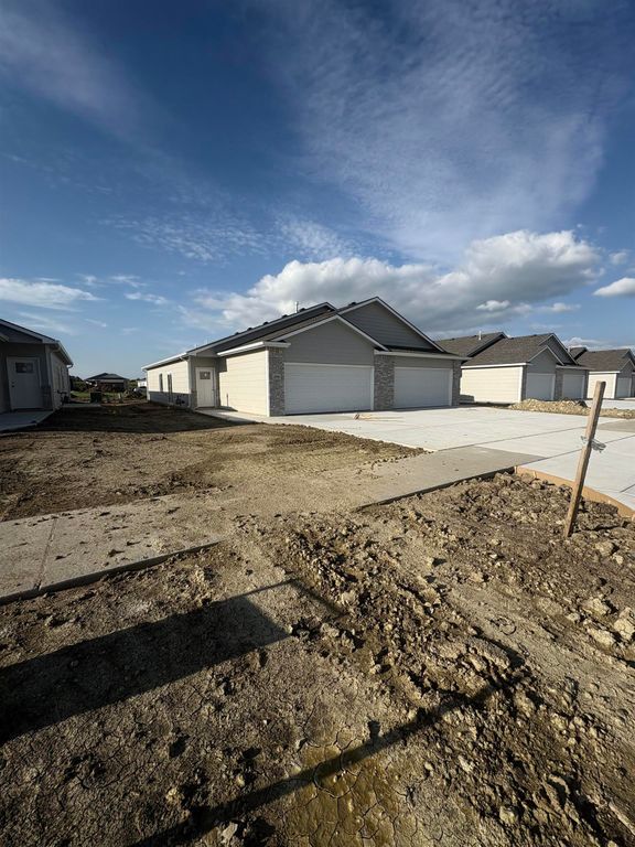 12936 E Blake St, Wichita, KS 67230