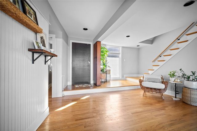 101 Brosville St, South Side, PA 15203