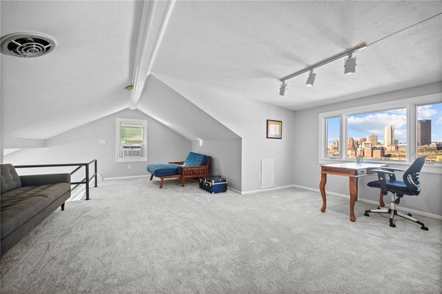 101 Brosville St, South Side, PA 15203