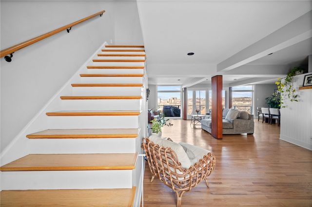 101 Brosville St, South Side, PA 15203