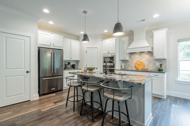 1251 Baldwin Field Circle, Hixson, TN 37343