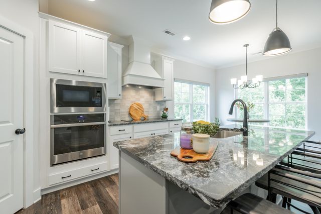 1251 Baldwin Field Circle, Hixson, TN 37343