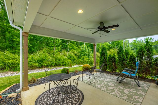 1251 Baldwin Field Circle, Hixson, TN 37343