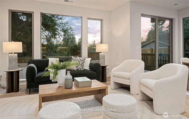 8703 126th Avenue NE, Kirkland, WA 98033