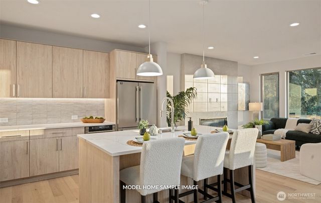 8703 126th Avenue NE, Kirkland, WA 98033