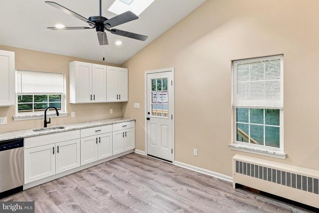 25 THOMPSON AVE, Mount Ephraim, NJ 08059