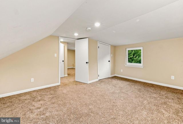 25 THOMPSON AVE, Mount Ephraim, NJ 08059