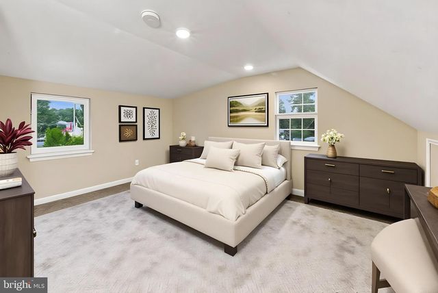 25 THOMPSON AVE, Mount Ephraim, NJ 08059