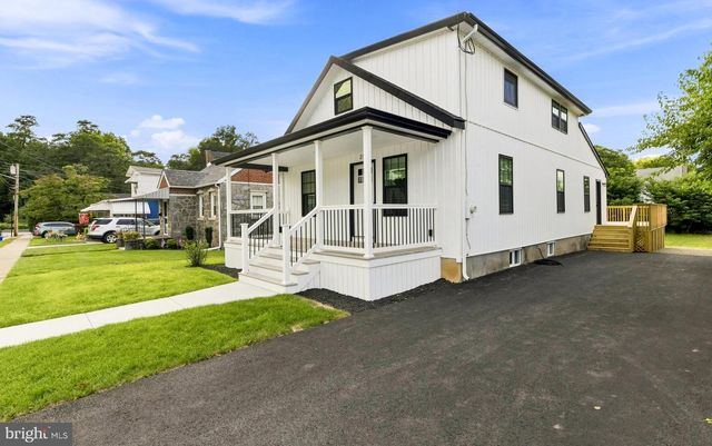 25 THOMPSON AVE, Mount Ephraim, NJ 08059