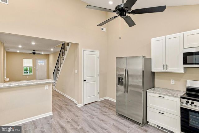 25 THOMPSON AVE, Mount Ephraim, NJ 08059