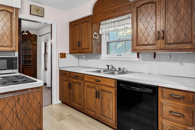 1220 Ravinia Road, West Lafayette, IN 47906