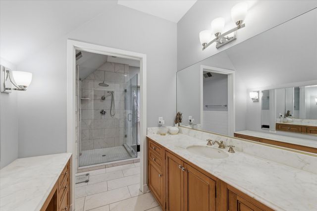 1041 Heather Way, Ann Arbor, MI 48104