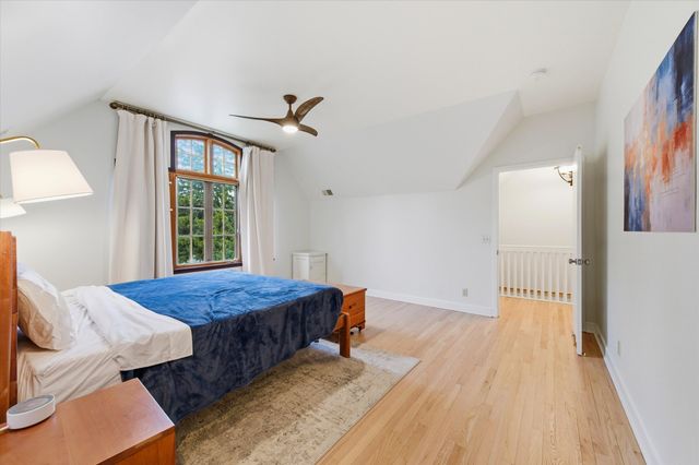 1041 Heather Way, Ann Arbor, MI 48104
