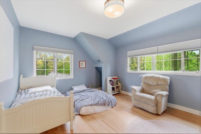 1041 Heather Way, Ann Arbor, MI 48104