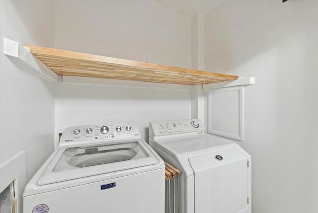 1041 Heather Way, Ann Arbor, MI 48104