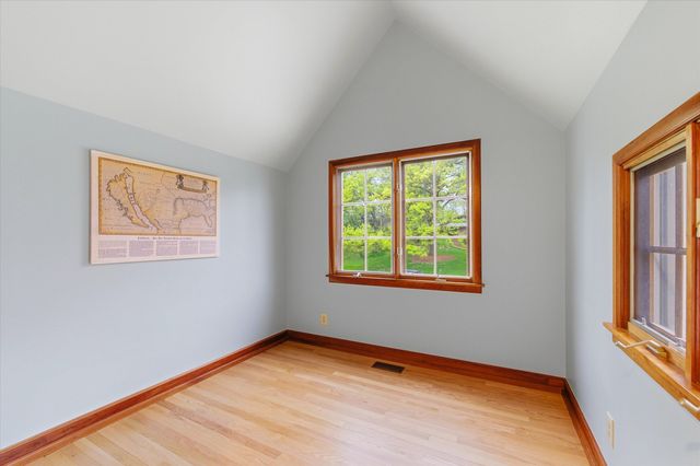 1041 Heather Way, Ann Arbor, MI 48104