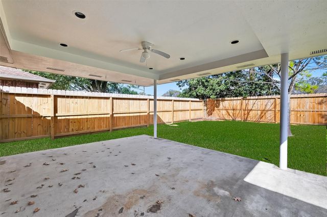 12514 Aste Lane, Houston, TX 77065