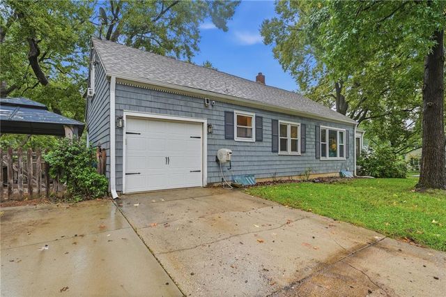 4514 W 62nd Terrace, Fairway, KS 66205