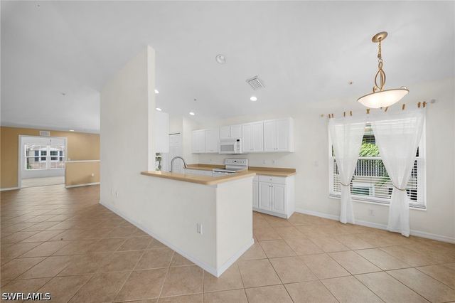 2612 Somerville LOOP 2206, Cape Coral, FL 33991