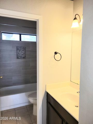 931 N WHALERS COVE Drive, Gilbert, AZ 85234