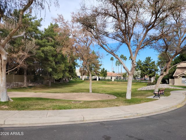 931 N WHALERS COVE Drive, Gilbert, AZ 85234