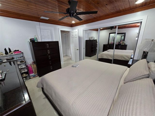 19261 SW 118th Ct, Miami, FL 33177