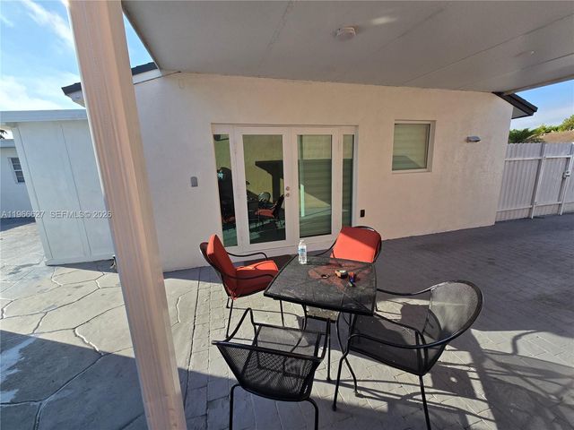 19261 SW 118th Ct, Miami, FL 33177