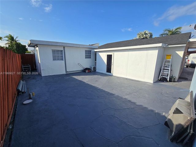 19261 SW 118th Ct, Miami, FL 33177