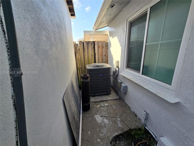 19261 SW 118th Ct, Miami, FL 33177