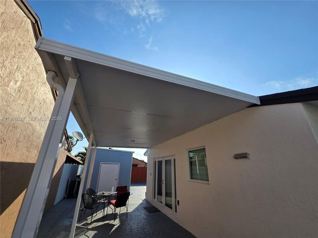 19261 SW 118th Ct, Miami, FL 33177