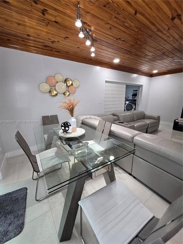 19261 SW 118th Ct, Miami, FL 33177