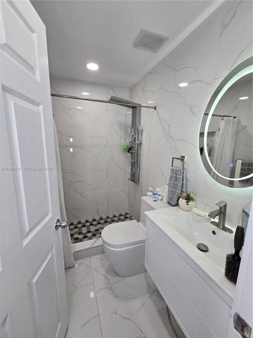 19261 SW 118th Ct, Miami, FL 33177