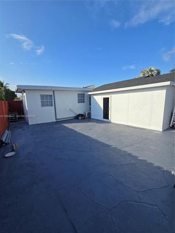 19261 SW 118th Ct, Miami, FL 33177