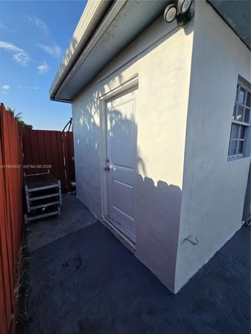 19261 SW 118th Ct, Miami, FL 33177