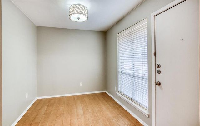 10536 Stone Canyon Road 216, Dallas, TX 75230