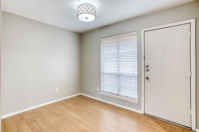 10536 Stone Canyon Road 216, Dallas, TX 75230