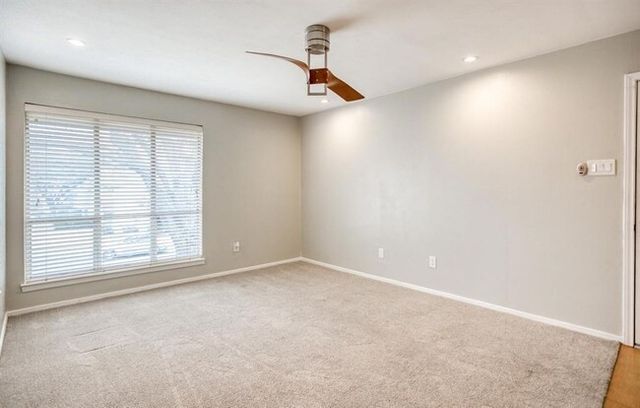 10536 Stone Canyon Road 216, Dallas, TX 75230