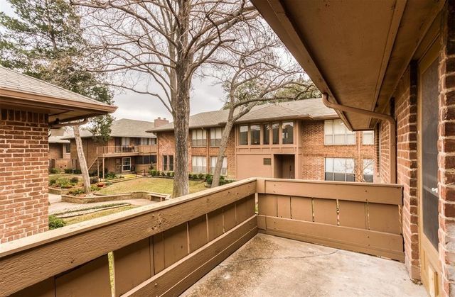 10536 Stone Canyon Road 216, Dallas, TX 75230