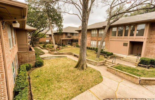 10536 Stone Canyon Road 216, Dallas, TX 75230